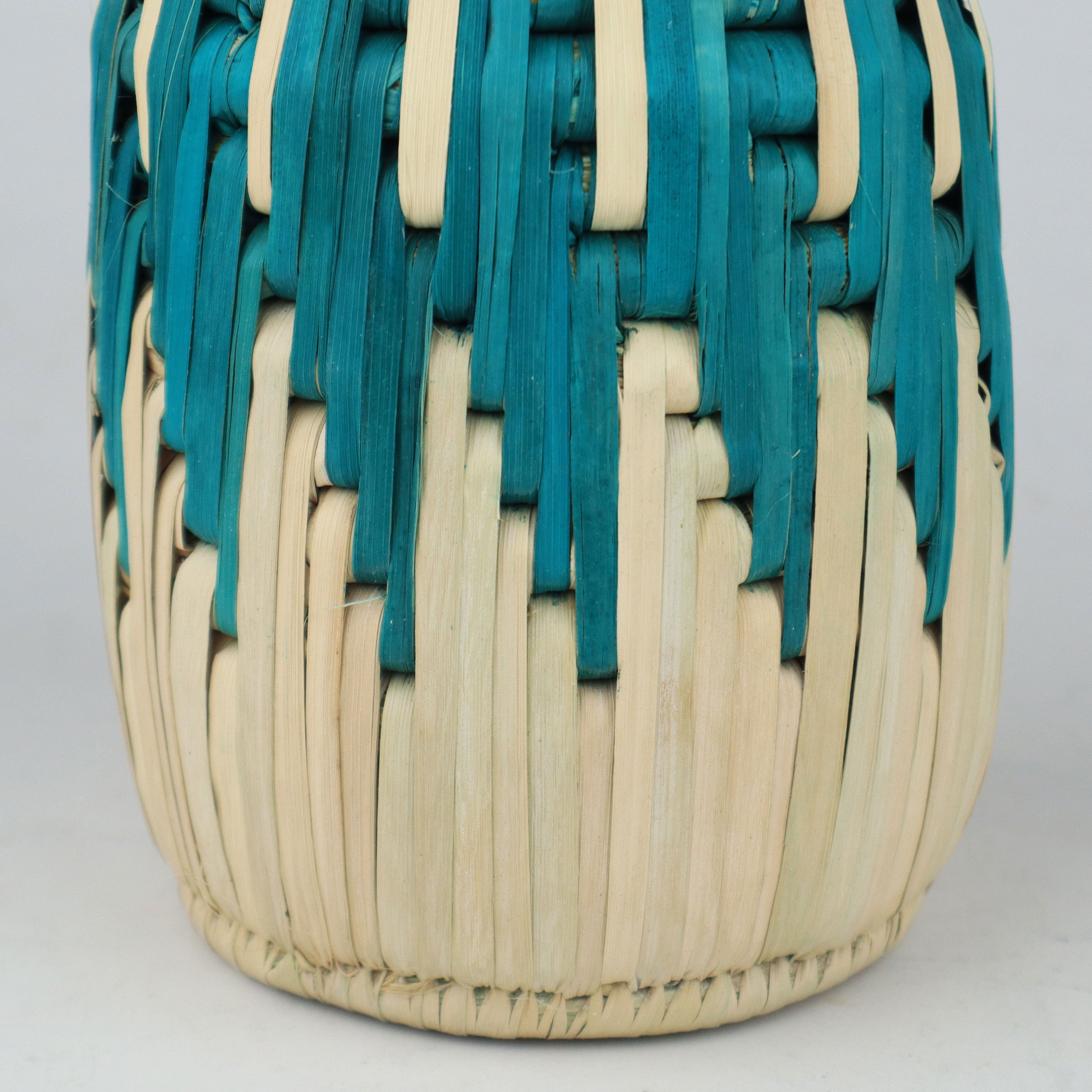 handicraft flower holding pot for home and office decor - majesticchef