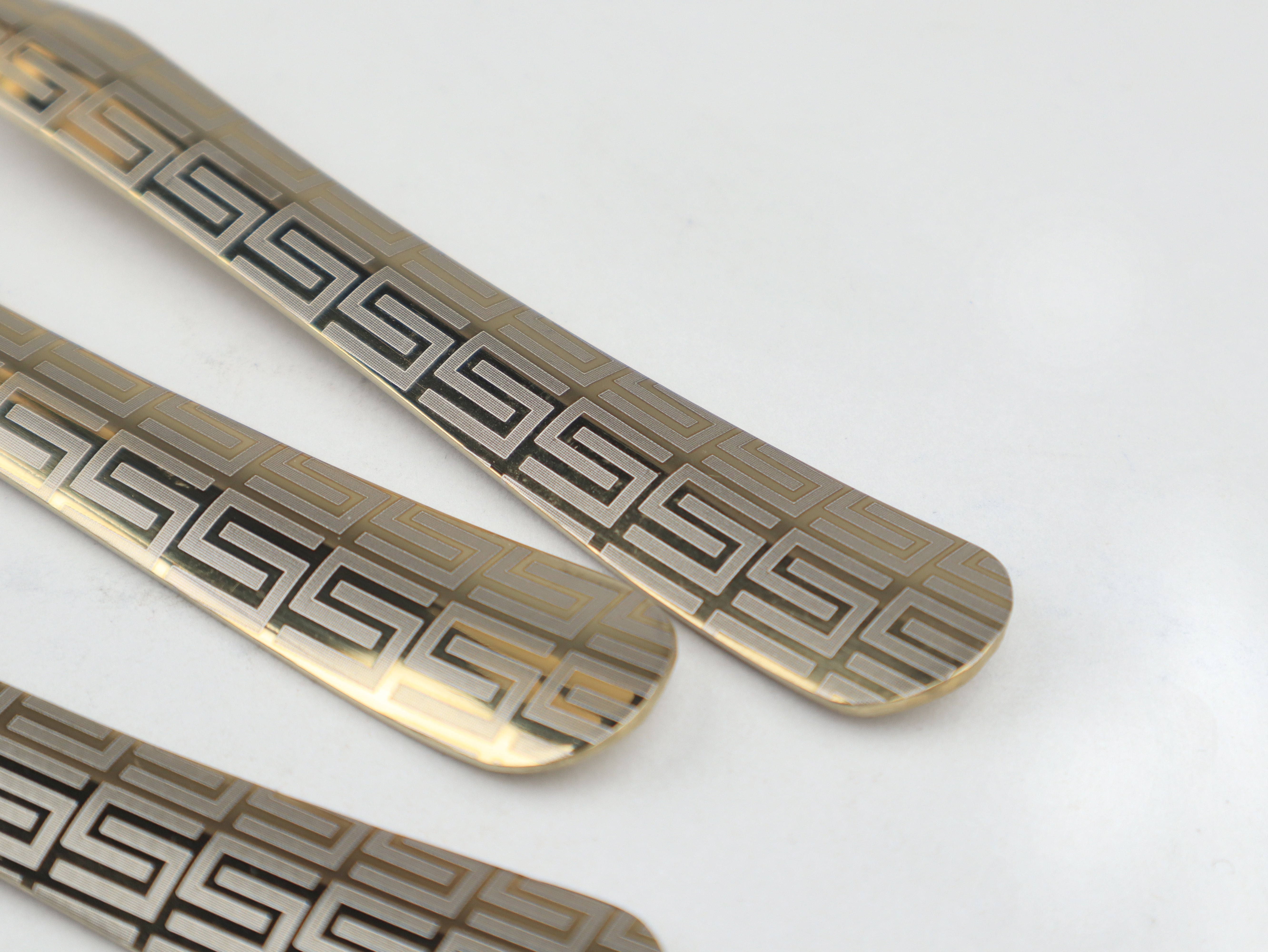 Stainless Steel PVD Gold Plated Cutlery Set 28 Pcs With Stand - Versace Design