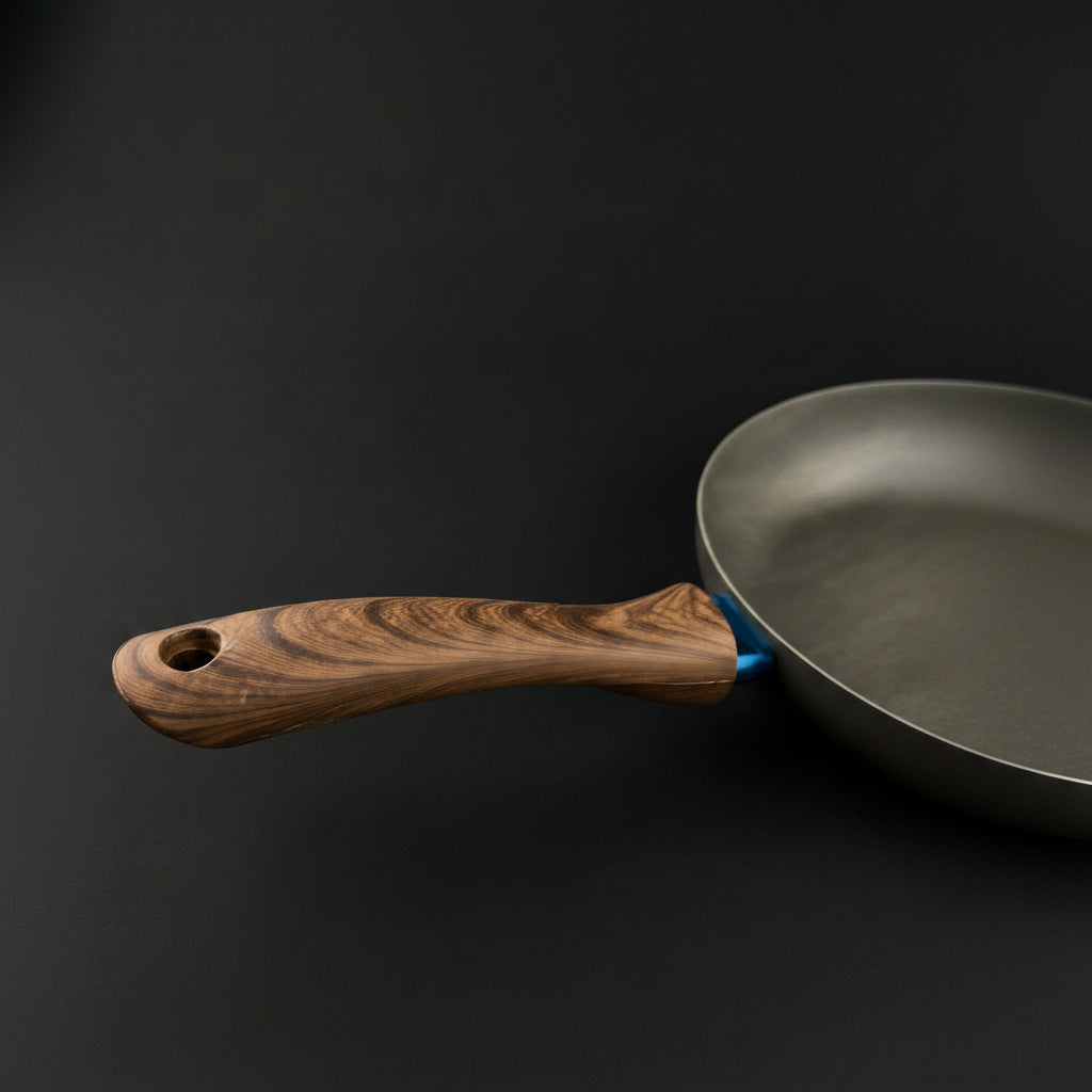 Wooden Texture Handles of Hard Anodized Frying Pan