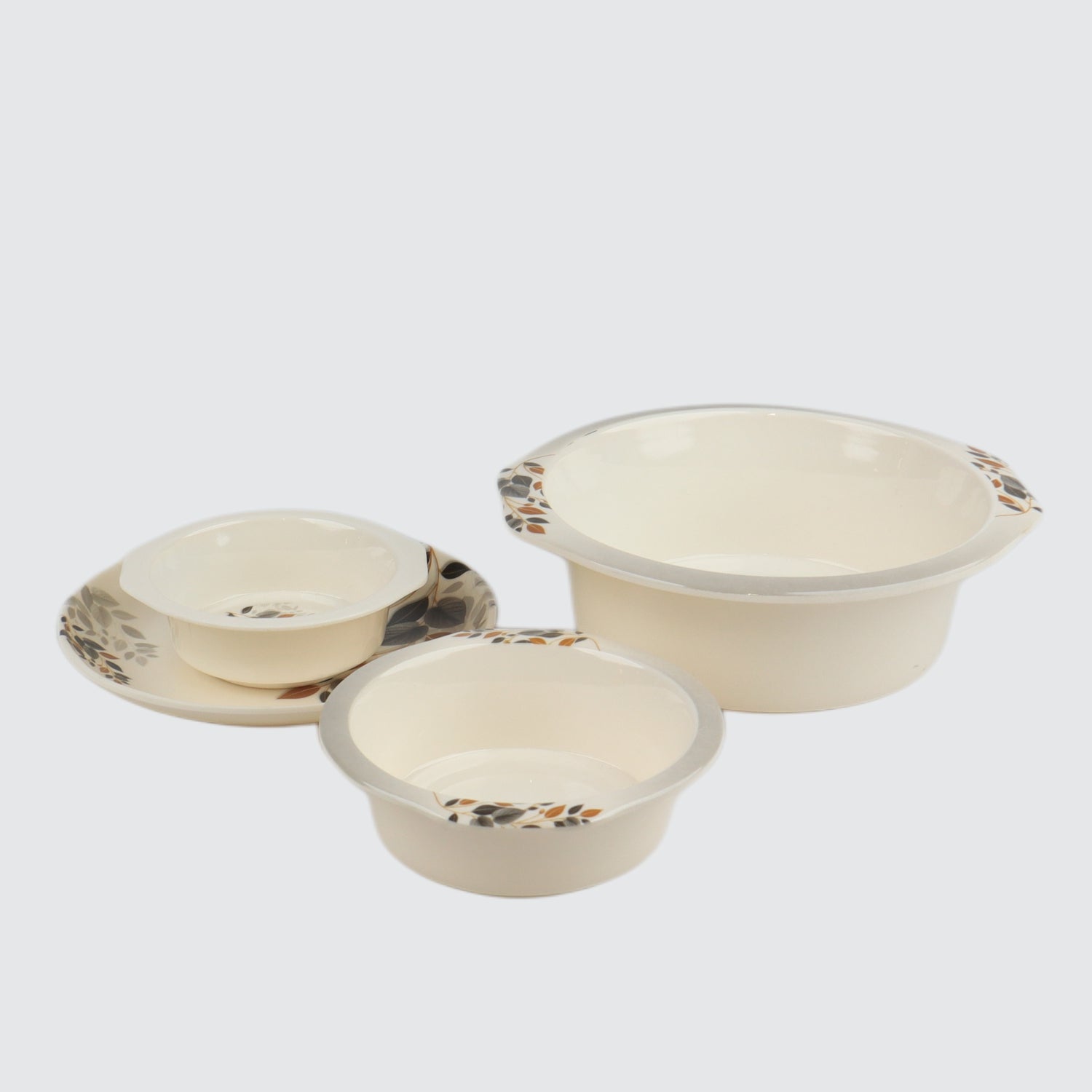 "Melamine crystal-coated dinnerware set by Majestic Chef, a leading cookware brand in Pakistan – durable, stylish, and ideal for everyday use or special occasions."